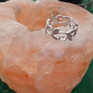925 Sterling Silver Leaf ring Size 6.5